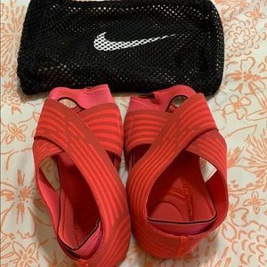 Nike studio grip booties- M size fits shoe 7-9